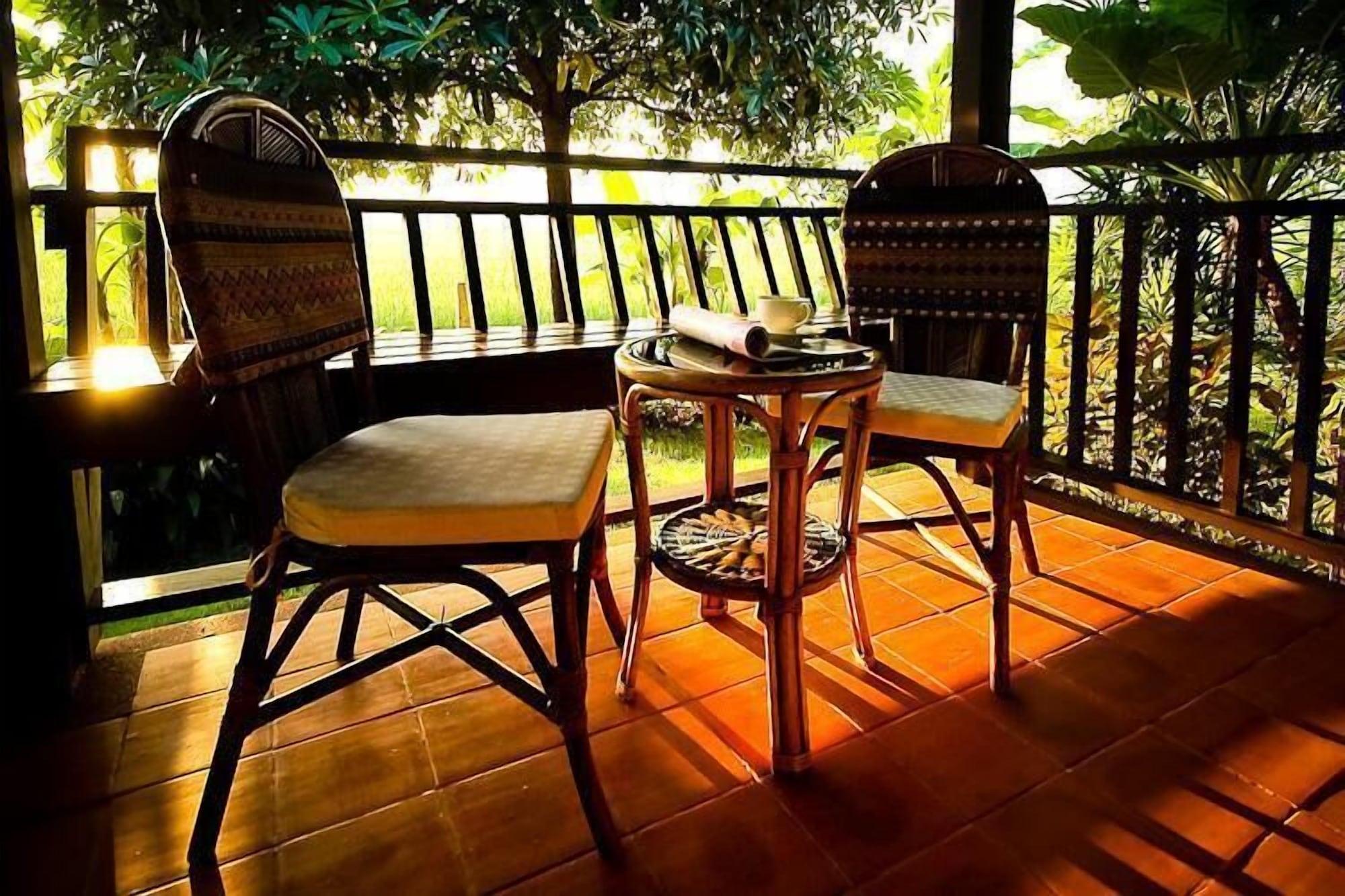 Golden Pine Resort And Spa Chiang Rai Extérieur photo