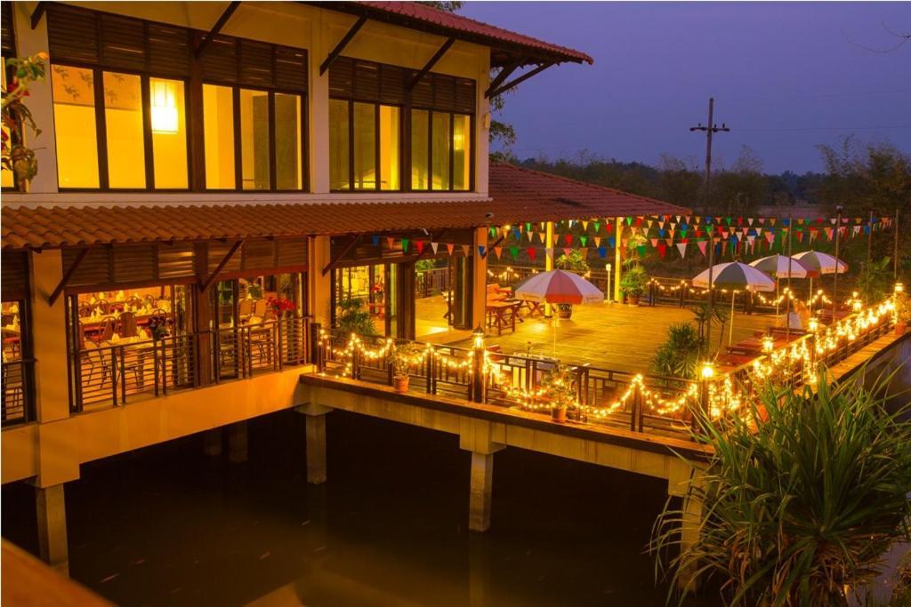 Golden Pine Resort And Spa Chiang Rai Extérieur photo