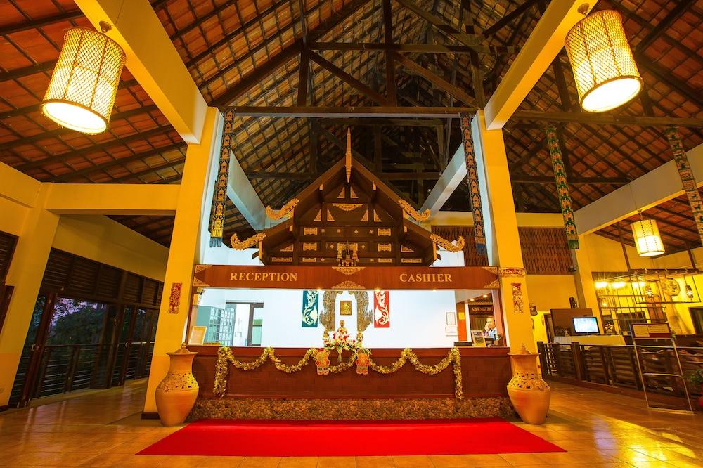 Golden Pine Resort And Spa Chiang Rai Extérieur photo