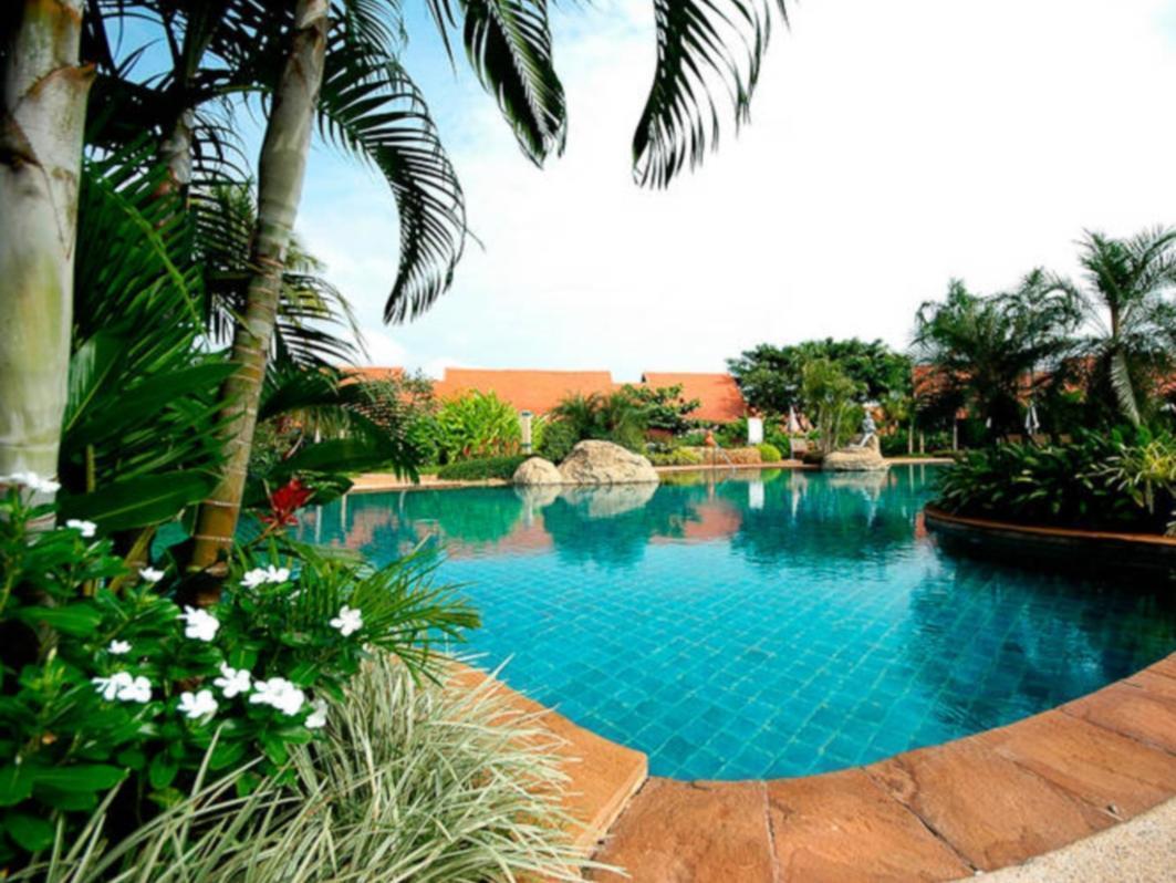 Golden Pine Resort And Spa Chiang Rai Extérieur photo