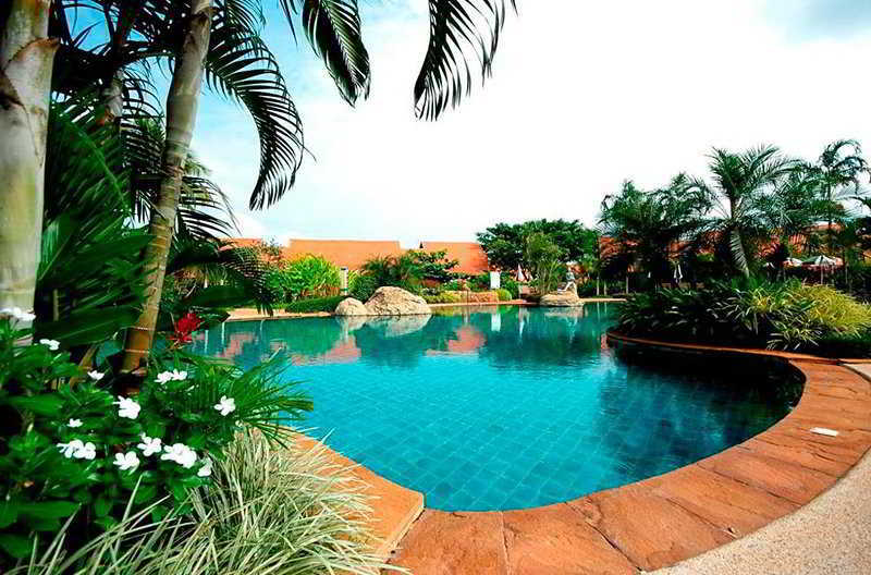 Golden Pine Resort And Spa Chiang Rai Extérieur photo