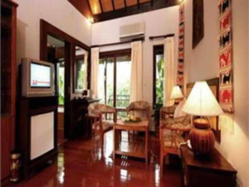 Golden Pine Resort And Spa Chiang Rai Extérieur photo