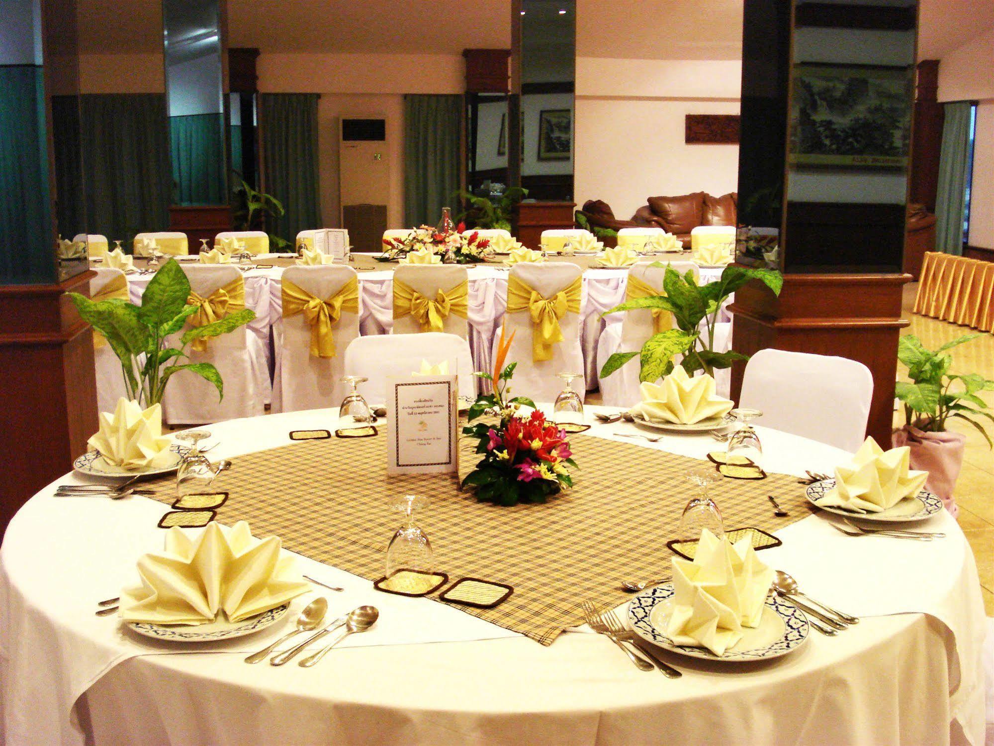 Golden Pine Resort And Spa Chiang Rai Extérieur photo